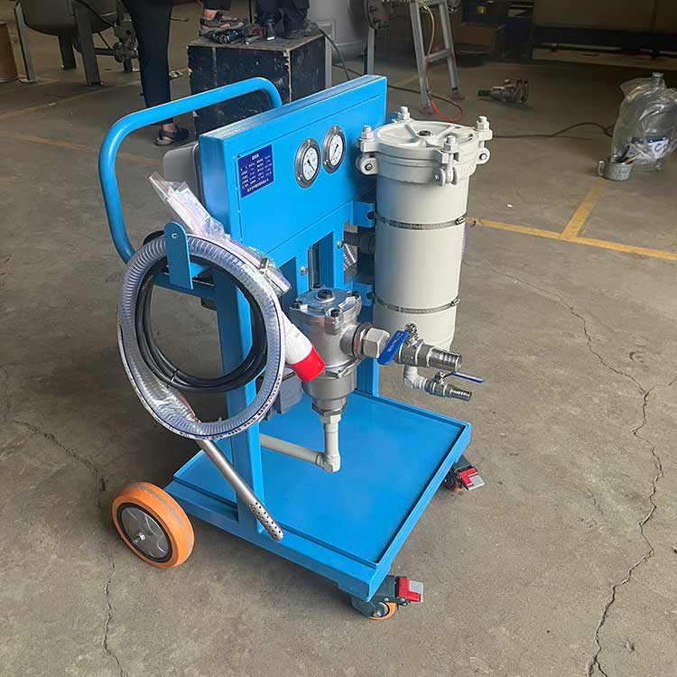 華豫生產(chǎn)供應(yīng)HYLYC-63L濾油機(jī) 過濾精度10微米